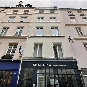 Apartment Parisian Home L Bellan, Paris